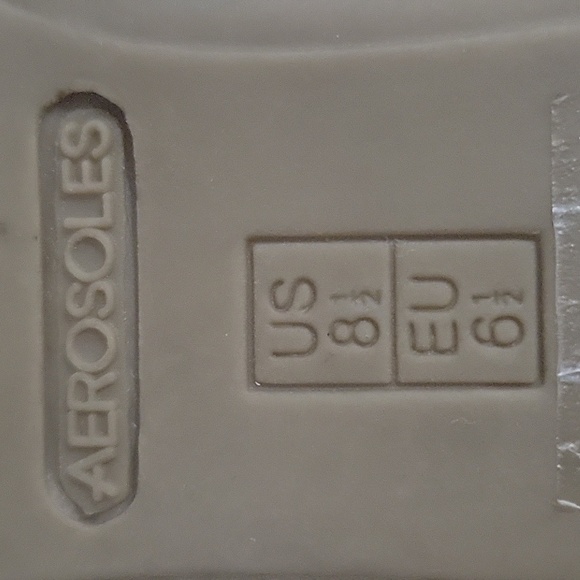 Aerosols Sandals - Picture 3 of 3